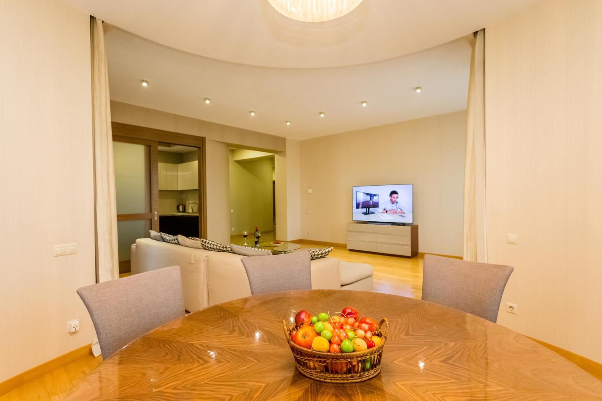 The Grand Apartment Lll Tbilisi Ngoại thất bức ảnh
