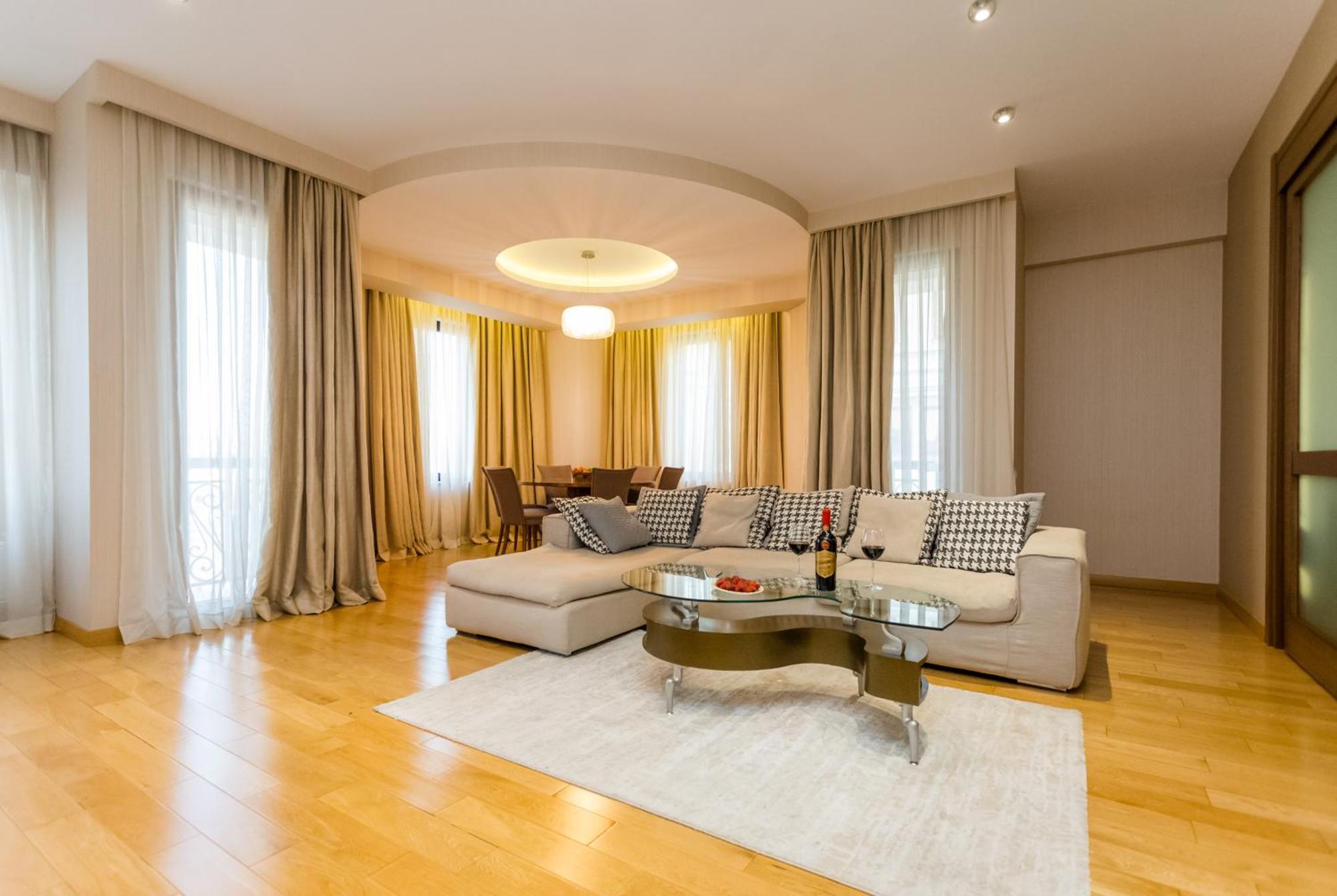 The Grand Apartment Lll Tbilisi Ngoại thất bức ảnh